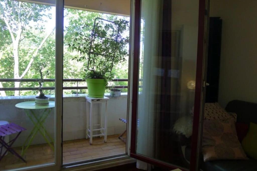 Apartmán F3 Avec Balcon 5 Min Gare Sqy Et Parking Gratuit Guyancourt Exteriér fotografie