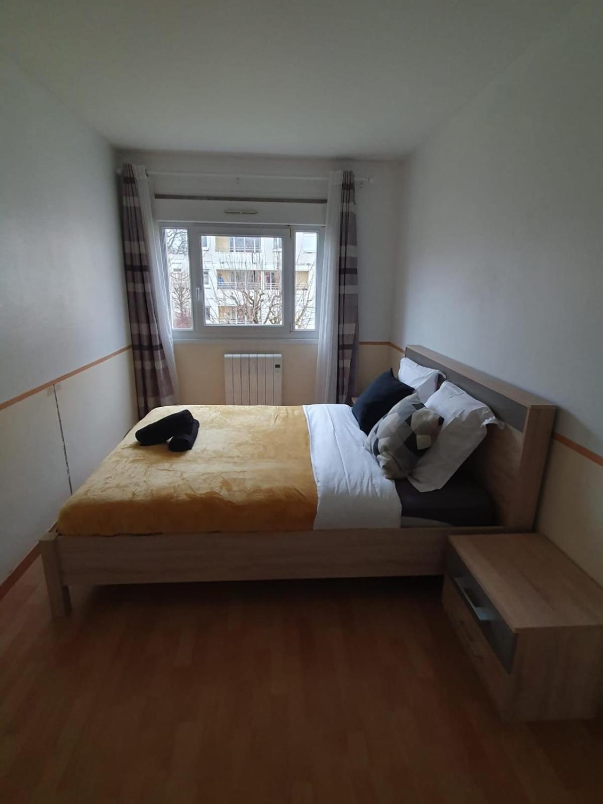 Apartmán F3 Avec Balcon 5 Min Gare Sqy Et Parking Gratuit Guyancourt Exteriér fotografie
