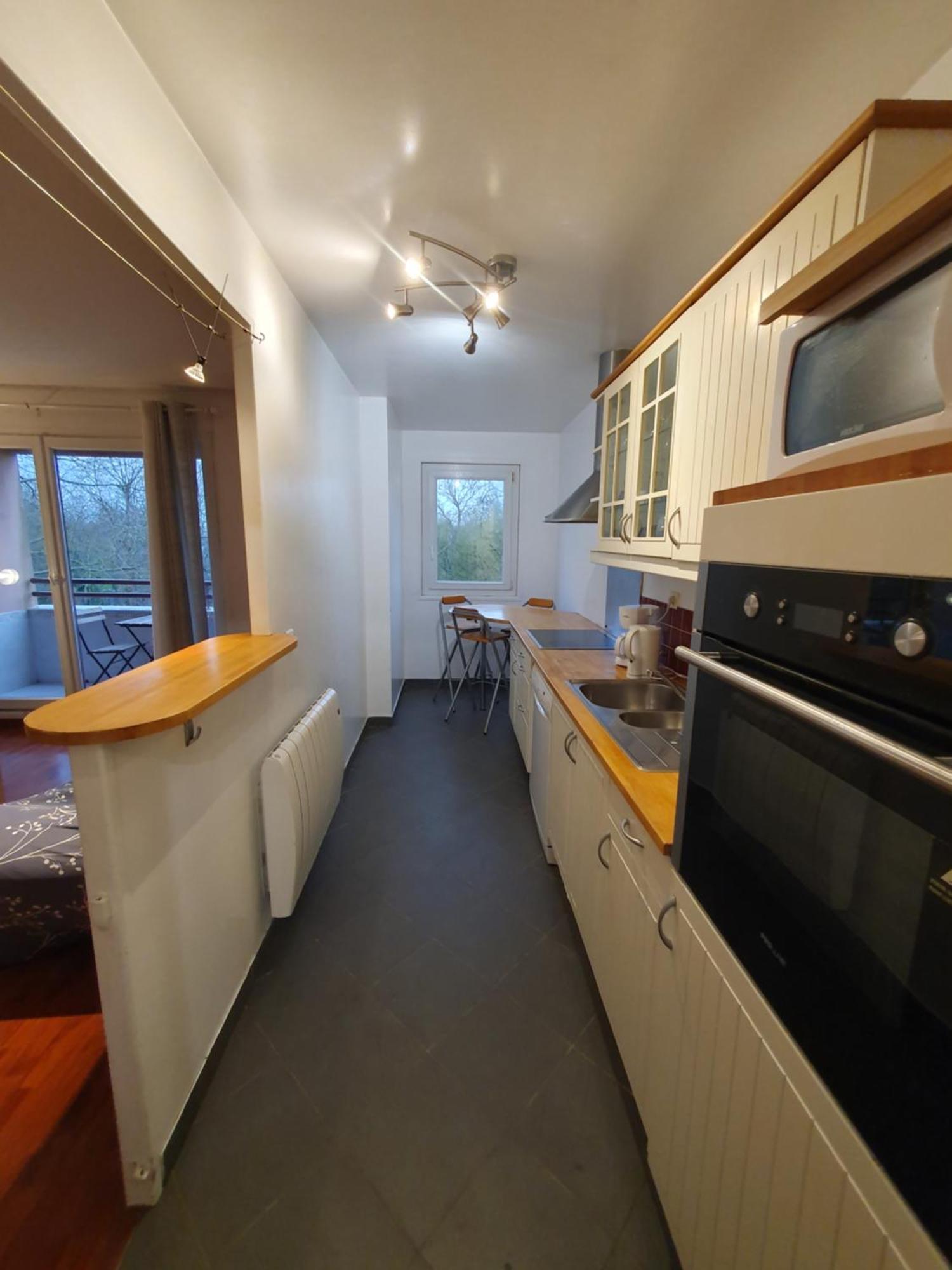 Apartmán F3 Avec Balcon 5 Min Gare Sqy Et Parking Gratuit Guyancourt Exteriér fotografie