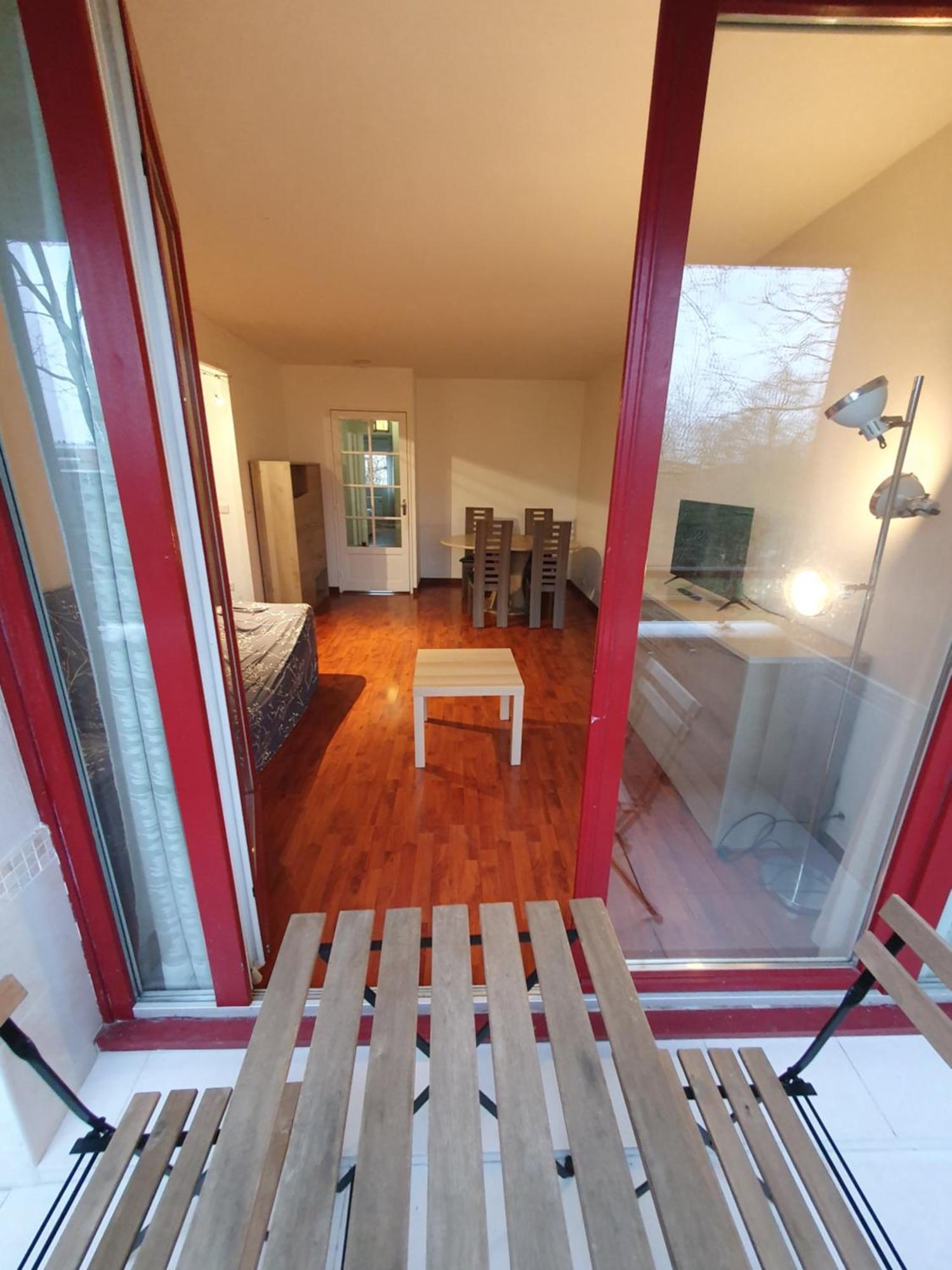 Apartmán F3 Avec Balcon 5 Min Gare Sqy Et Parking Gratuit Guyancourt Exteriér fotografie